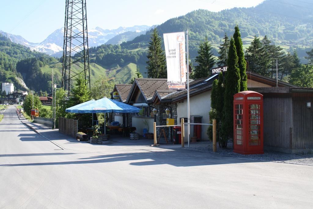 Sporti Grusch 호스텔 외부 사진